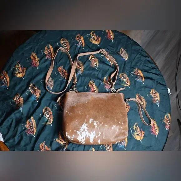 Showman Leather Crossbody Concealed Carry Bag with hair on cowhide - Picture 2 of 5